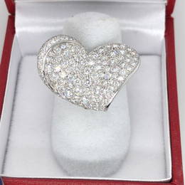 18K WHITE GOLD AND DIAMONDS CHOPARD RING