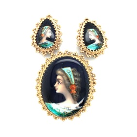 set of 14.k yellow gold french lemoges pendant and