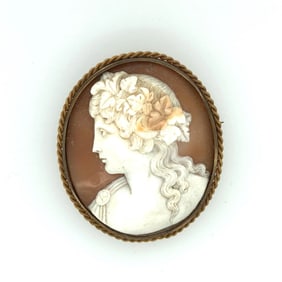 14 k yellow gold shell cameo brooch