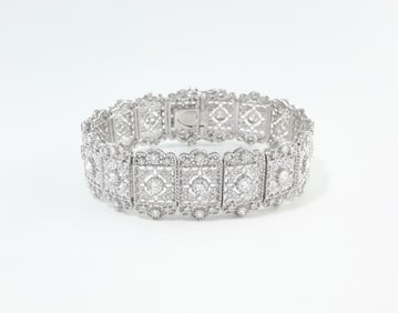 Exquisite 18K White Gold Diamond Bracelet