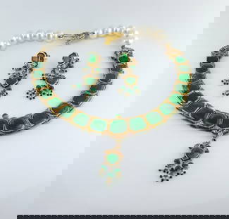 Exquisite Antique Indian 20K Gold Enamel Necklace & Earrings Set | Pearls, Green Stone, Rose Cut Dia: Exquisite Antique Indian 20K Gold Enamel Necklace & Earrings Set | Pearls, Green Stone, Rose Cut Diamonds | 157.3gA rare and stunning example of late 19th-century Indian craftsmanship, this luxurious