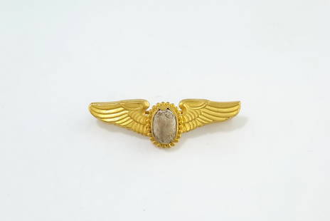 22K Gold Pin Featuring Ancient Egyptian Scarab (26th Dynasty, ca. 600 B.C.): 22K Gold Pin Featuring Ancient Egyptian Scarab (26th Dynasty, ca. 600 B.C.)This exceptional piece of wearable antiquity features an authentic ancient Egyptian scarab, expertly set in rich 22K gold. Or