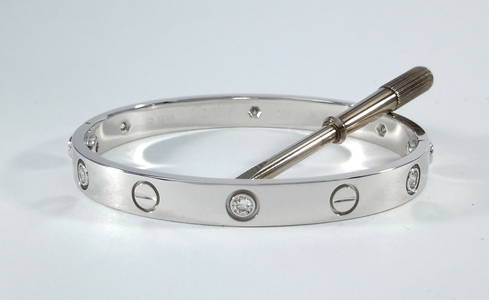 Cartier LOVE 18K Yellow Gold 6-Diamond Bracelet – Size 16