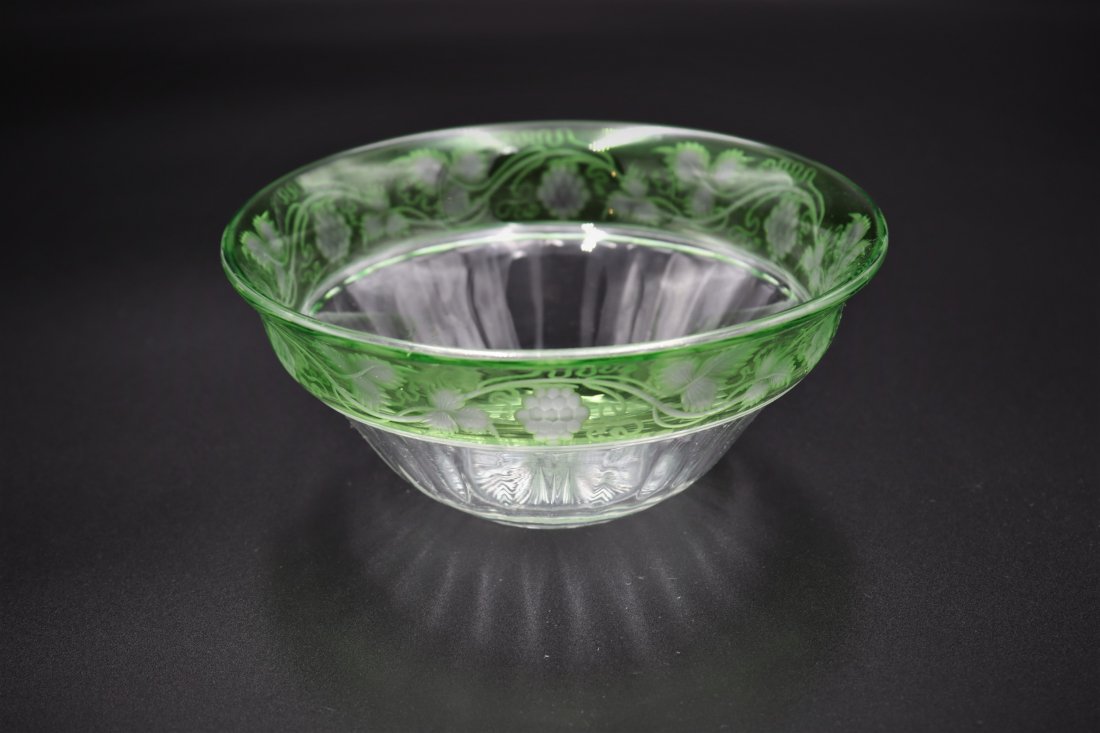 Sinclaire Green Cut & Etched Glass Grapes Pattern Bowl (1 of 5)