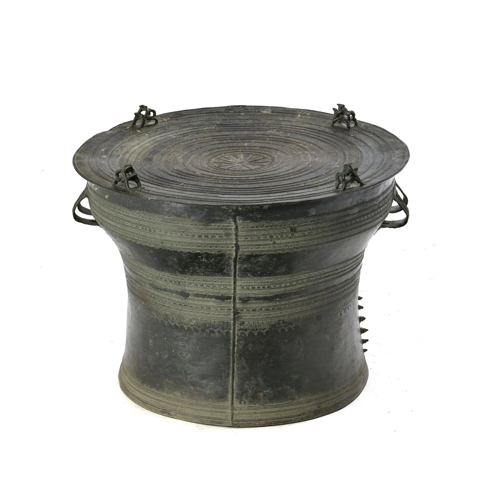 Tambour de pluie en bronze, Thaïlande, XIXe s., orné en relief de huit grenouilles (1 of 6)