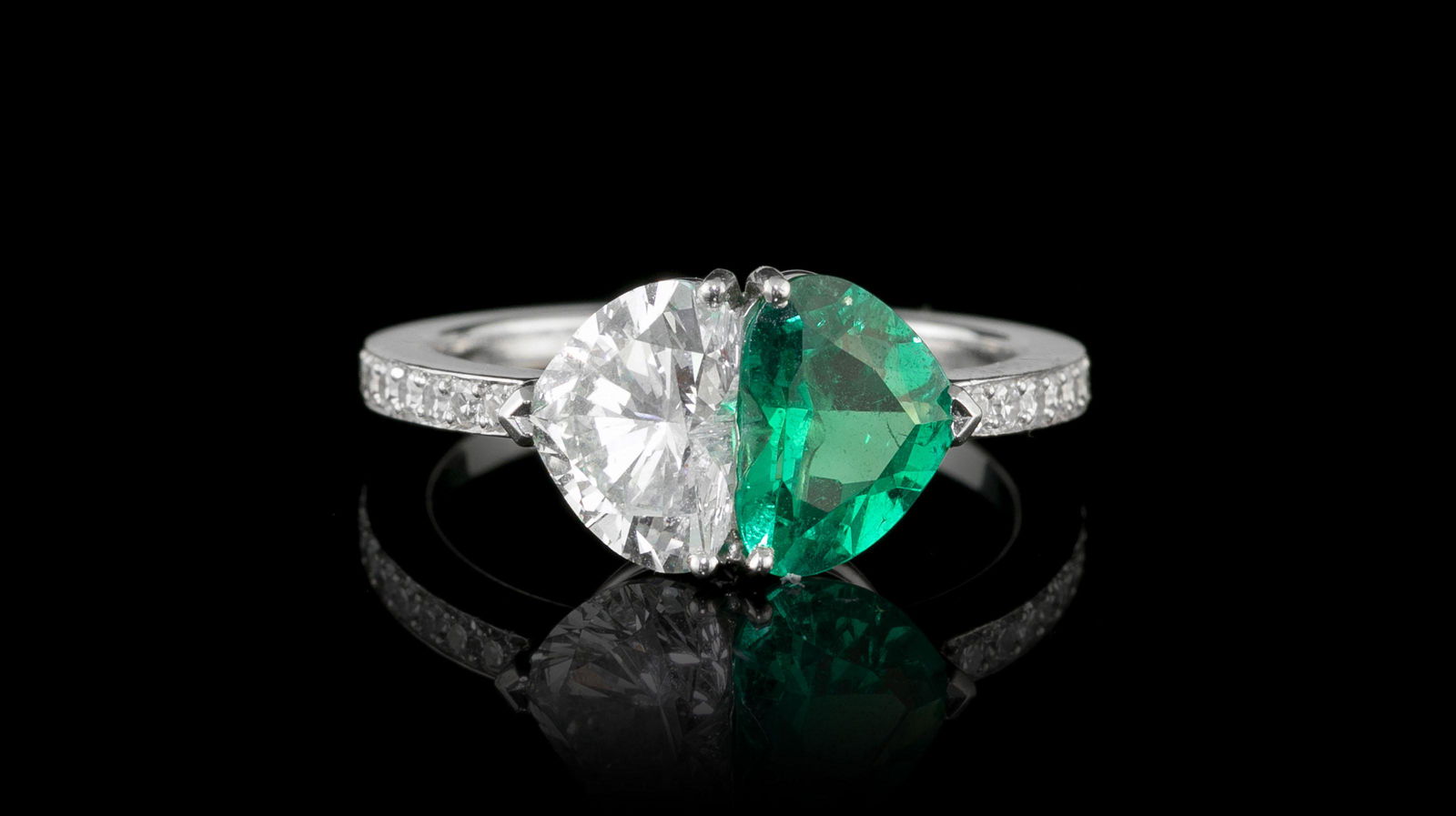 Bague Toi&Moi platine sertie d'une émeraude colombienne de 1.262 non huilée selon (1 of 5)