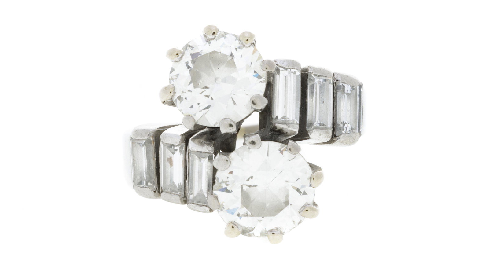 Bague Toi & Moi années 1950-60 or gris 750 sertie de 2 diamants taille intermédiaire (1 of 8)