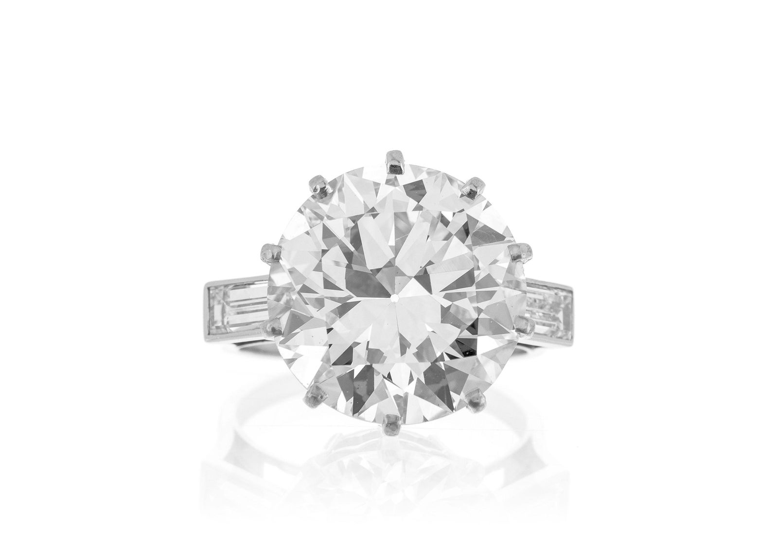 Bague platine sertie d'un diamant taille brillant de 11.46 carats, J, VS2 selon le rapport GGTL (1 of 8)