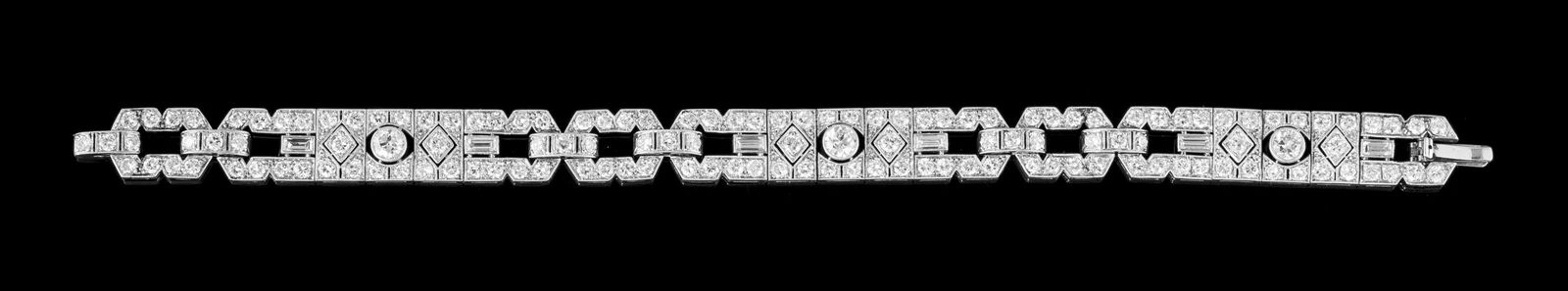 Bracelet Art Déco platine ajouré à motif géométriques serti millegrain de (1 of 4)