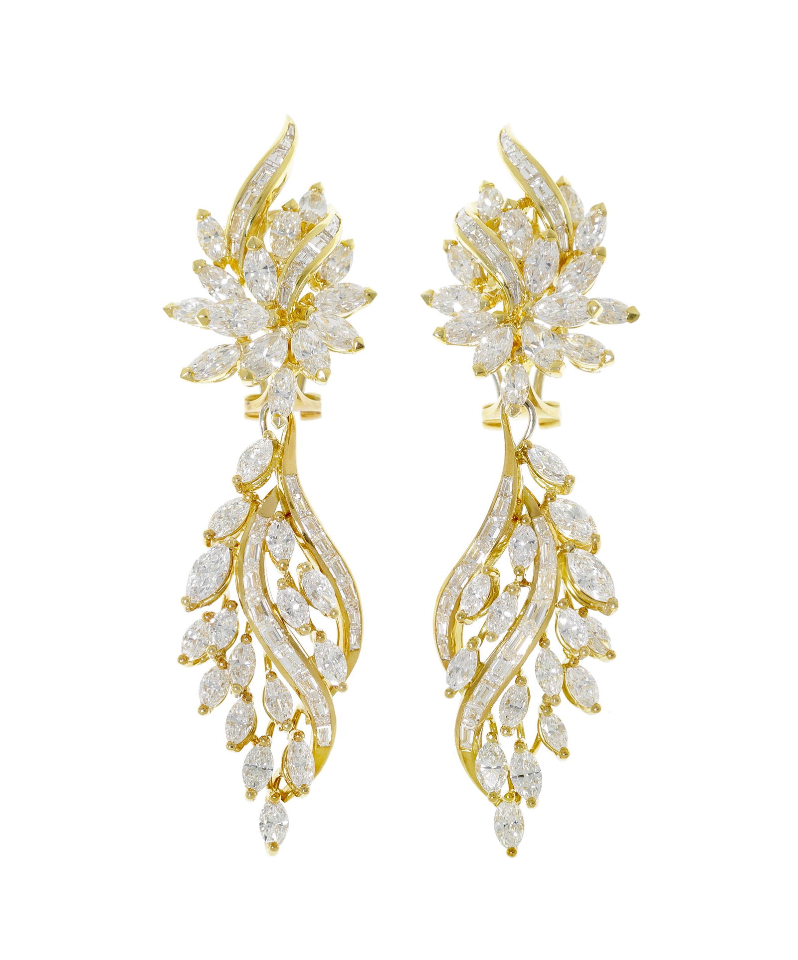 Paire de pendants d'oreilles amovibles or 750 pavés de diamants taille marquise (total env. 12 (1 of 4)