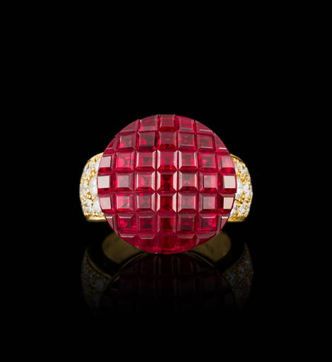 Van Cleef Arpels, Serti Mystérieux, Bague Or 750 Sertie