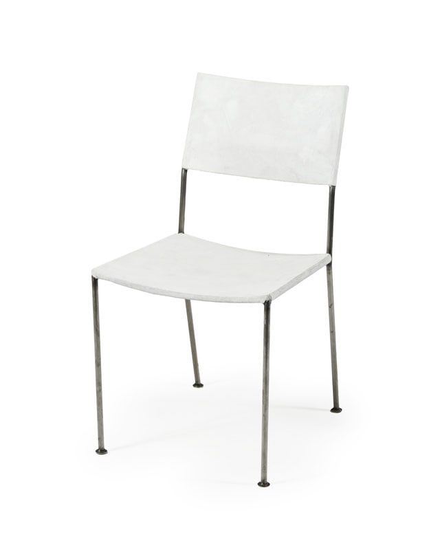 Franz West (1947-2012), Chaise, technique mixte, métal, bois, toile, 85x46x53 cm: Franz West (1947-2012), Chaise, technique mixte, métal, bois, toile, 85x46x53 cm Collection Bibi Gritti Bibi Gritti, architecte d'intérieur d'origine viennoise, est aujourd'hui établie