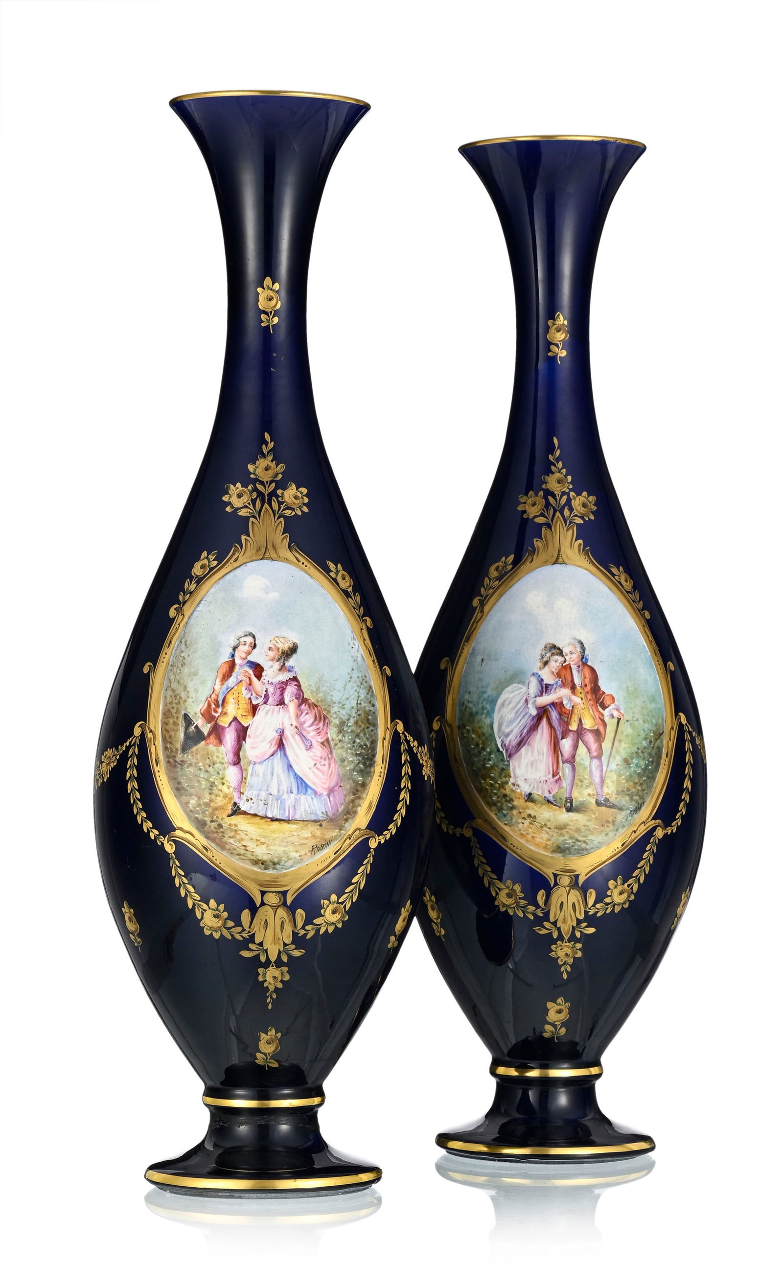 Paire de vases en verre bleu cobalt dans le goût de Sèvres, à décor en méda (1 of 7)