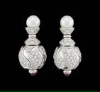 Chopard, Casmir, paire de clips d'oreilles or gris 750 orn&#233;s de perles de culture blanches surm