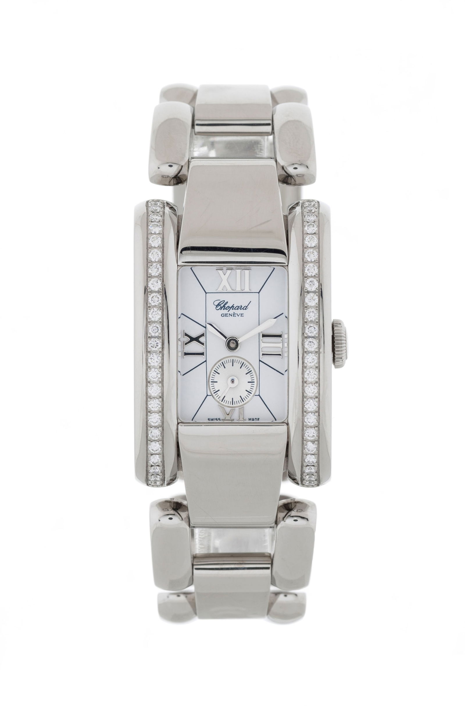 Chopard, La Strada, réf. 8357, montre-bracelet petite seconde en acier sertie de diamants Mo: Chopard, La Strada, réf. 8357, montre-bracelet petite seconde en acier sertie de diamants Mouvement: cal. ETA 980.153, quartz, 11 rubis Boîtier: n°418415/937201, larg. 23 mm Complicatio