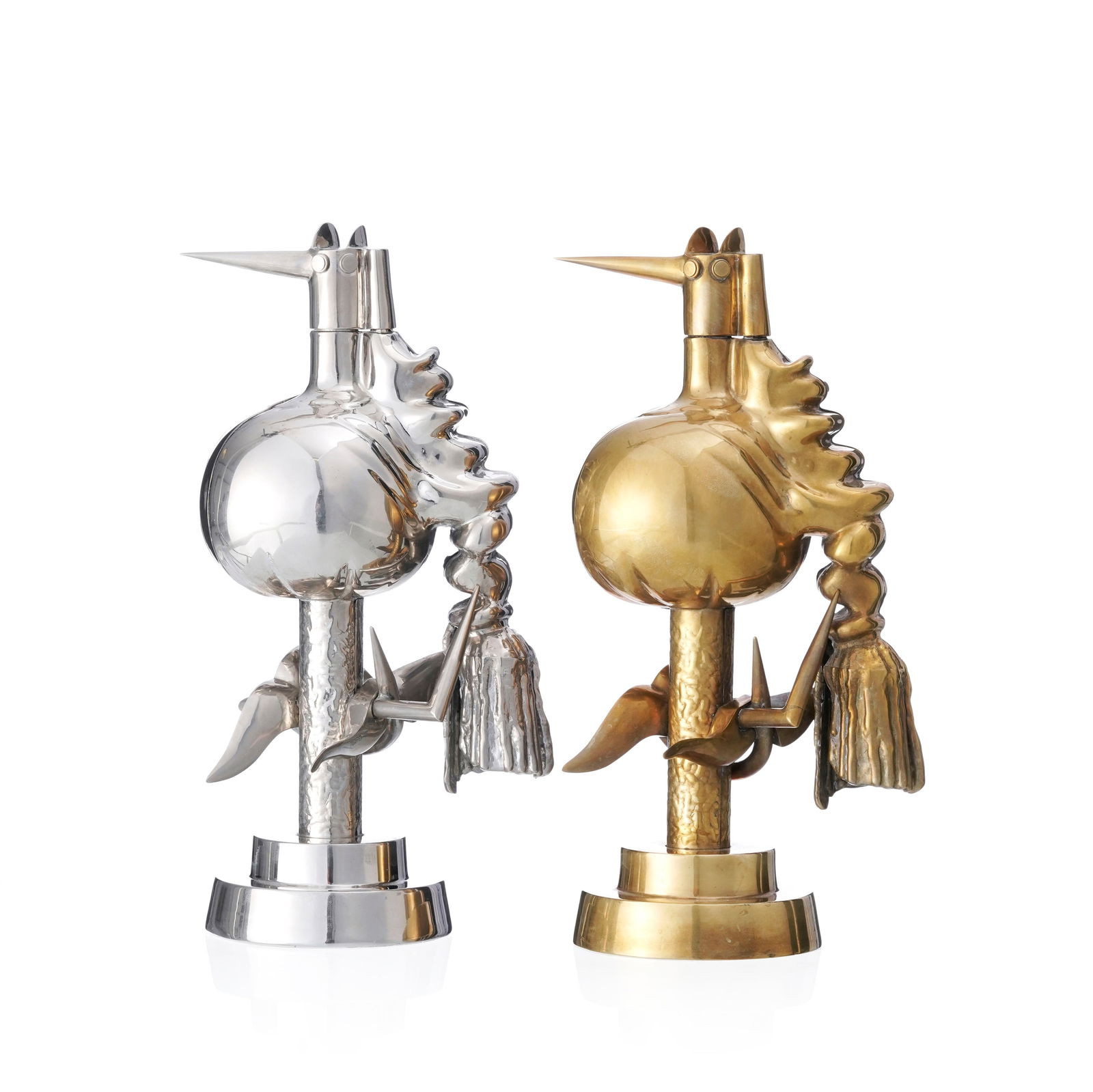 Wifredo Lam (1902-1982), "Oiseau de feu et oiseau de fer", c. 1970, 2 sculptures en laiton, sign (1 of 4)