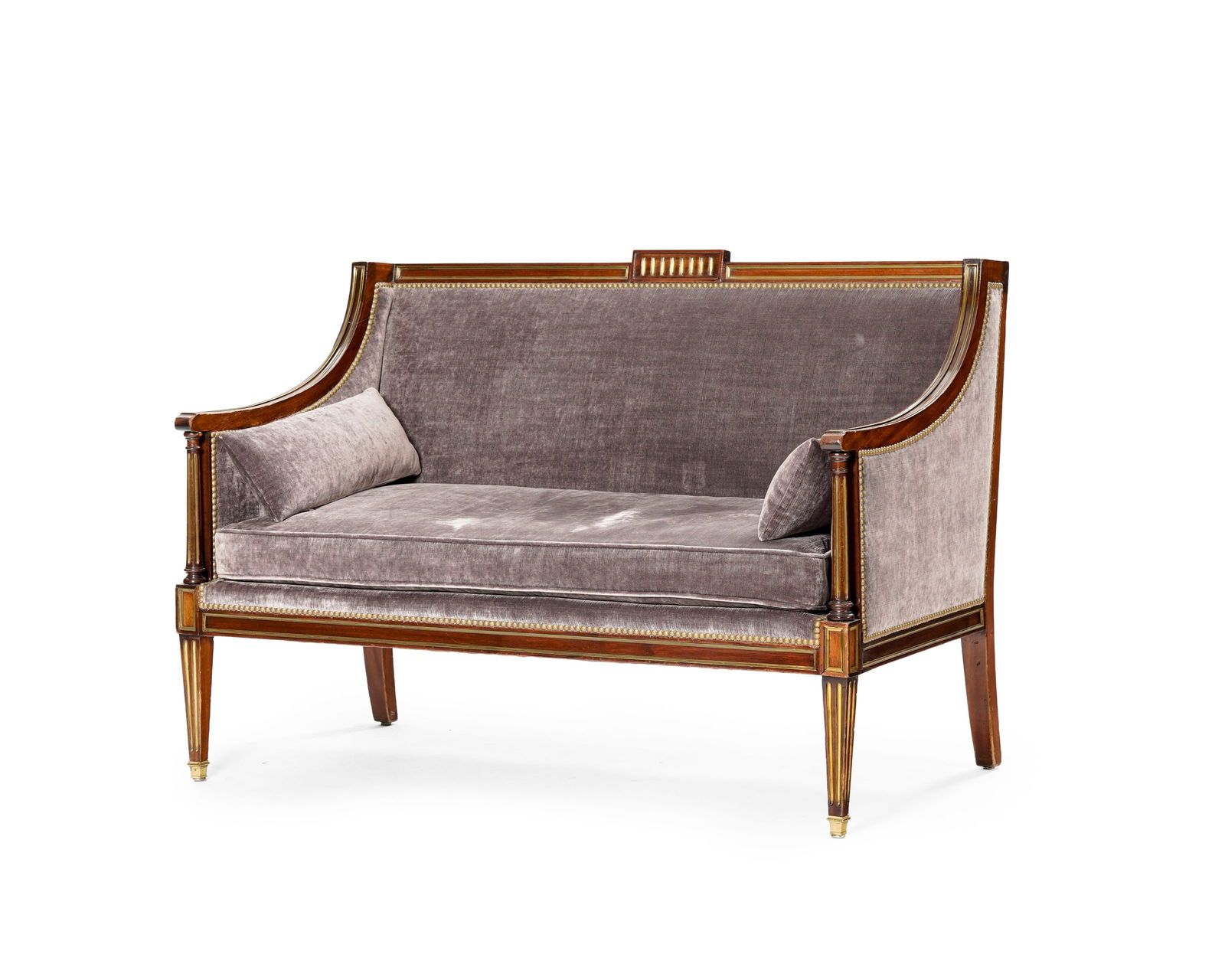 Banquette de style Louis XVI, XXe s., en acajou, garniture en velours pourpre, pieds antérieurs: Banquette de style Louis XVI, XXe s., en acajou, garniture en velours pourpre, pieds antérieurs gaines cannelés, long. 123 cm