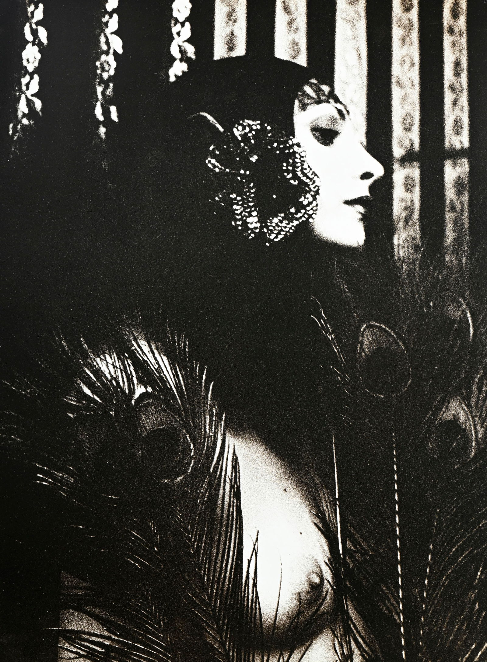 IONESCO (Irina). Liliacées langoureuses aux parfums d'Arabie. Paris, Chêne, 1974. Portfoli: IONESCO (Irina). Liliacées langoureuses aux parfums d'Arabie. Paris, Chêne, 1974. Portfolio in-folio pleine toile, illustré. Complet des 25 planches photographiques, enrichi d'envois au