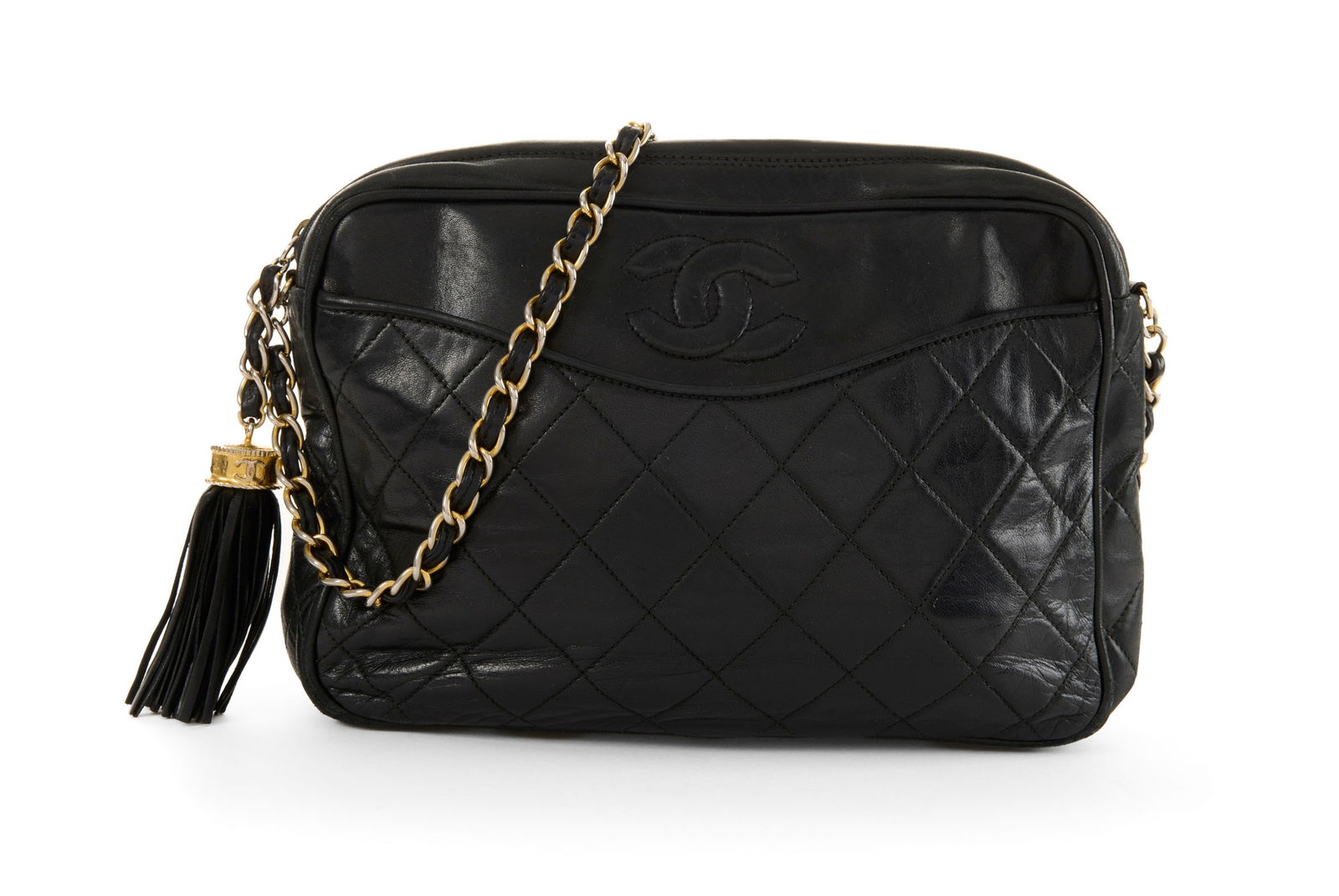 Chanel, sac Camera en cuir d'agneau matelassé, années 1986-1988, avec pompon, carte d'auth (1 of 6)