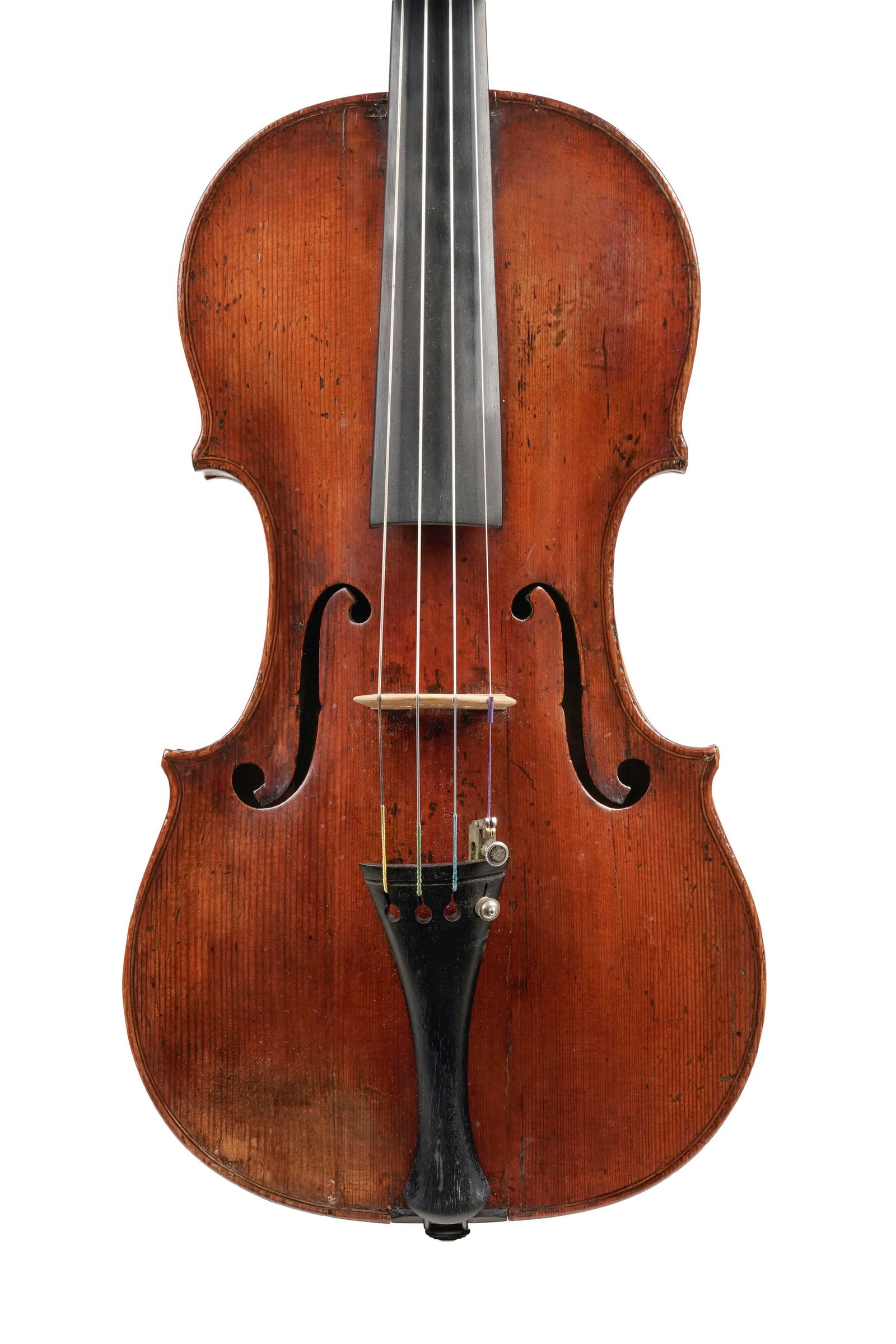 Intéressant violon de la fin du XVIIIe s. attribué à l'école allemande, portant : Intéressant violon de la fin du XVIIIe s. attribué à l'école allemande, portant une étiquette apocryphe de Tomaso Carcassi à Florence, datée 1769, 357