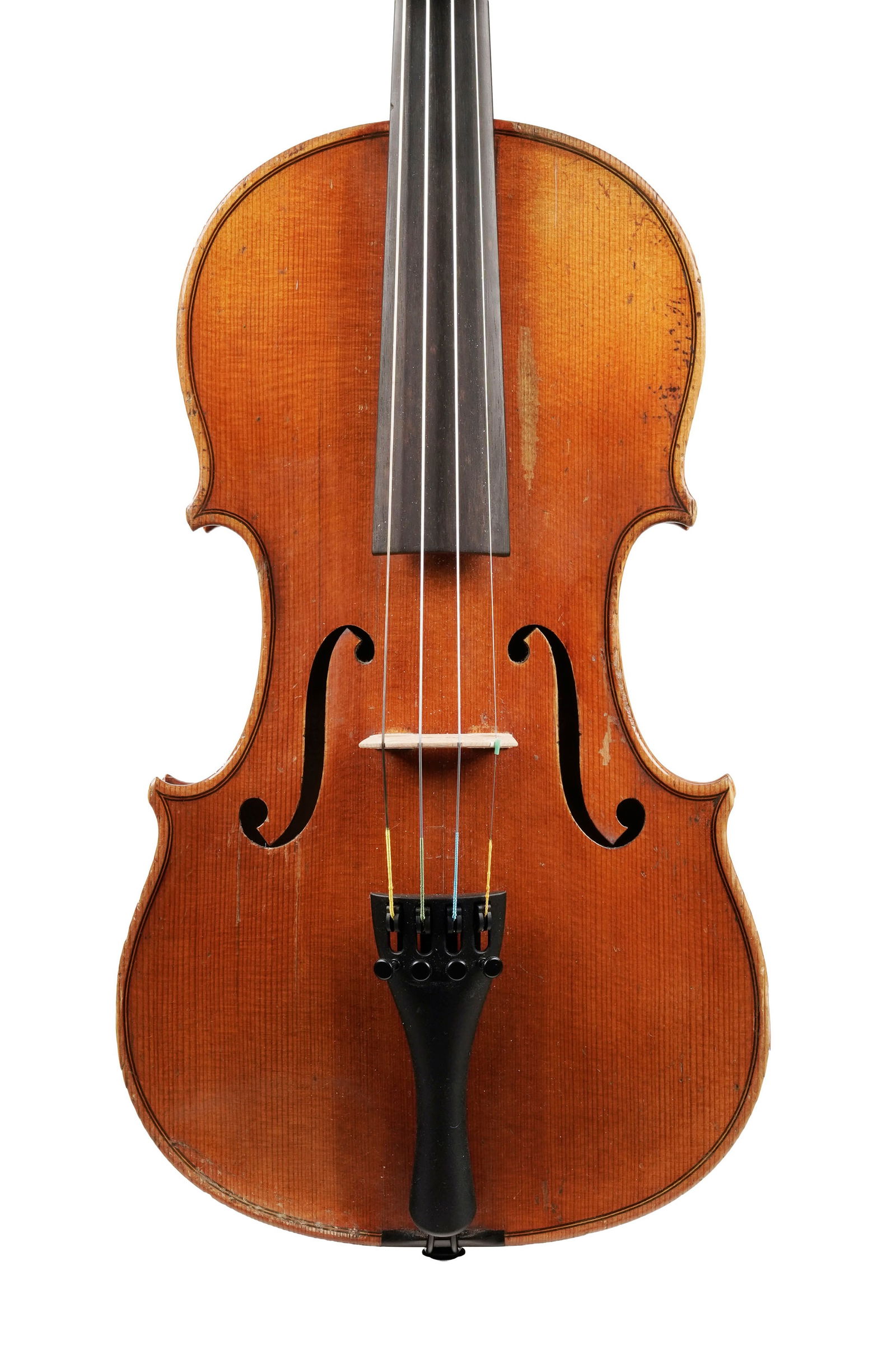 Violon de l'école allemande, début XXe s., 354 mm. Pas d'étiquette. Vendu dans son &#: Violon de l'école allemande, début XXe s., 354 mm. Pas d'étiquette. Vendu dans son étui avec un archet d'étude ConditionPrêt à jouer Pas d'étiquette, cassure