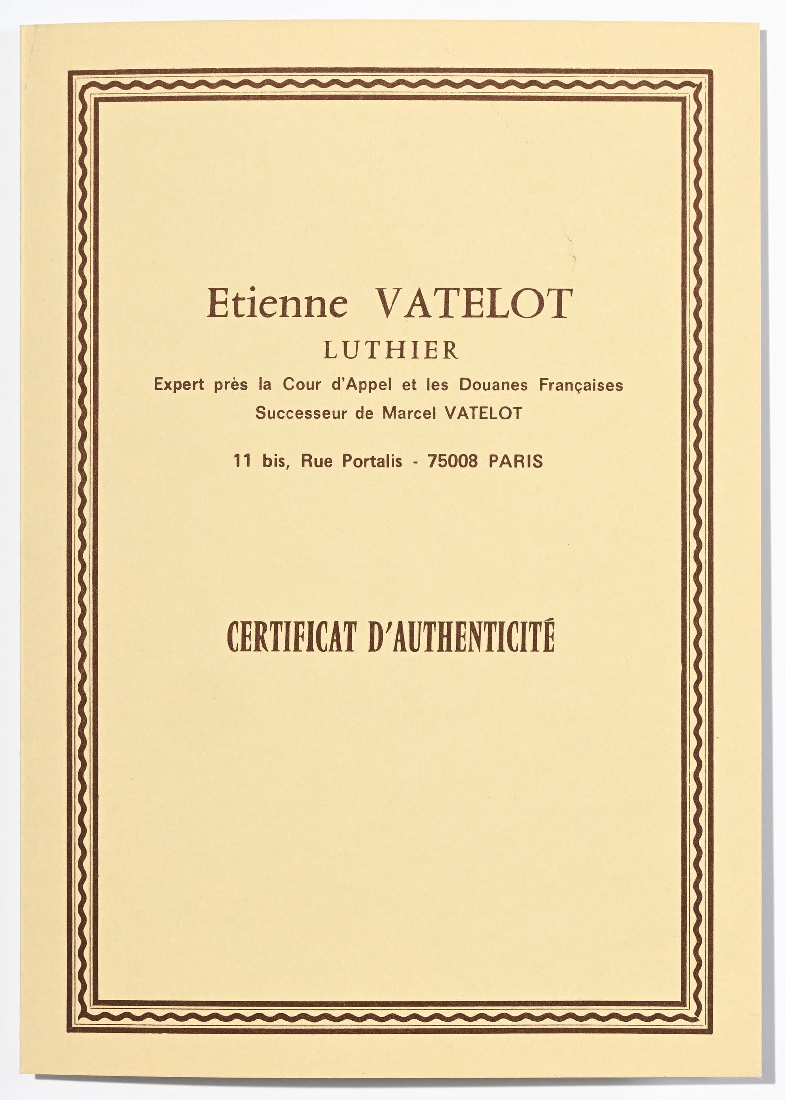 Rare archet original dans toutes ses parties principales de Charles Peccattedont il porte la marque  - 6