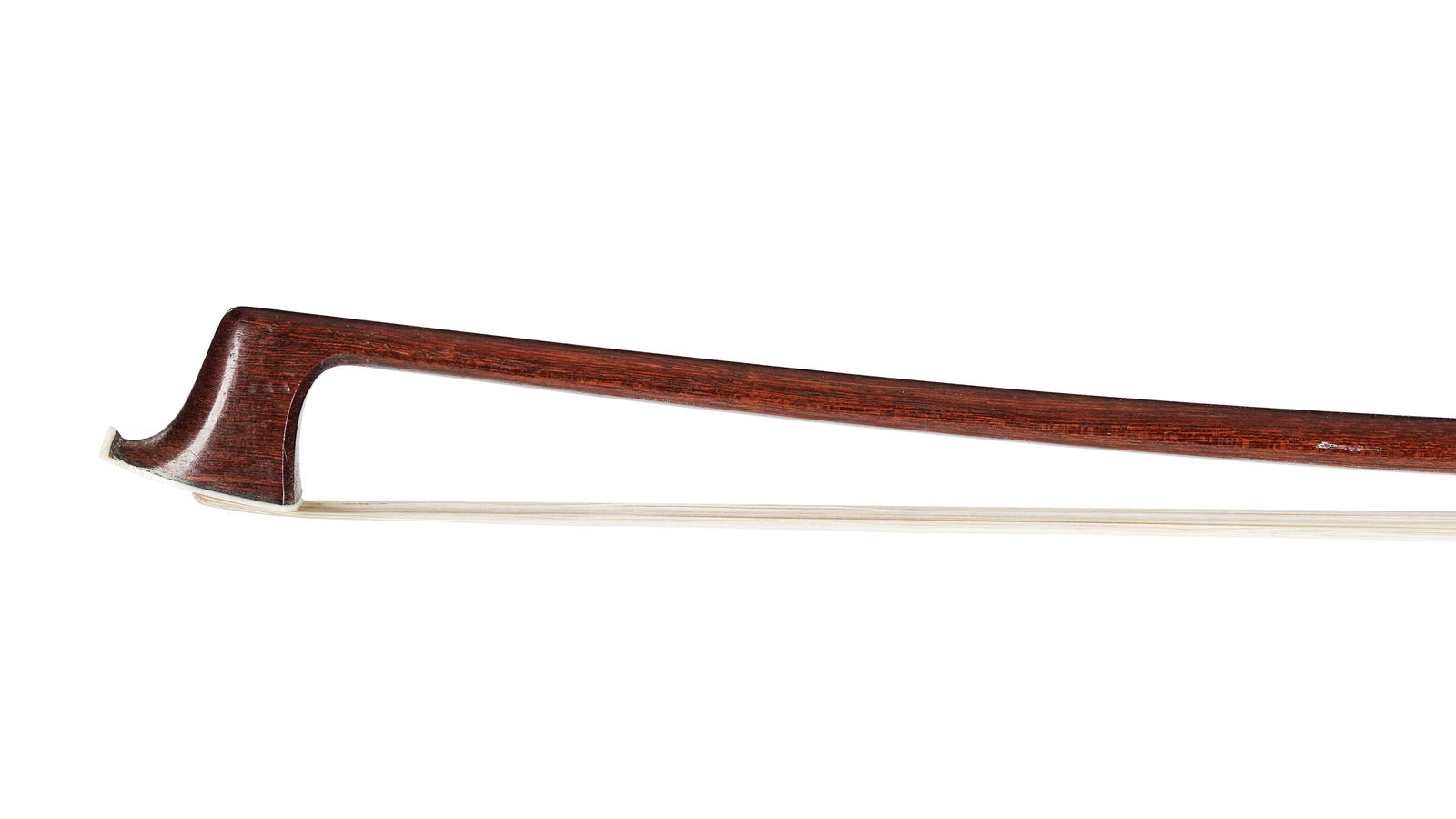 Rare archet de violon original pour la baguette de Nicolas MAIRE et pour la hausse et son bouton de : Rare archet de violon original pour la baguette de Nicolas MAIRE et pour la hausse et son bouton de Pierre SIMON vers 1840-1850, baguette en bois de pernambouc monté d’une hausse et de son