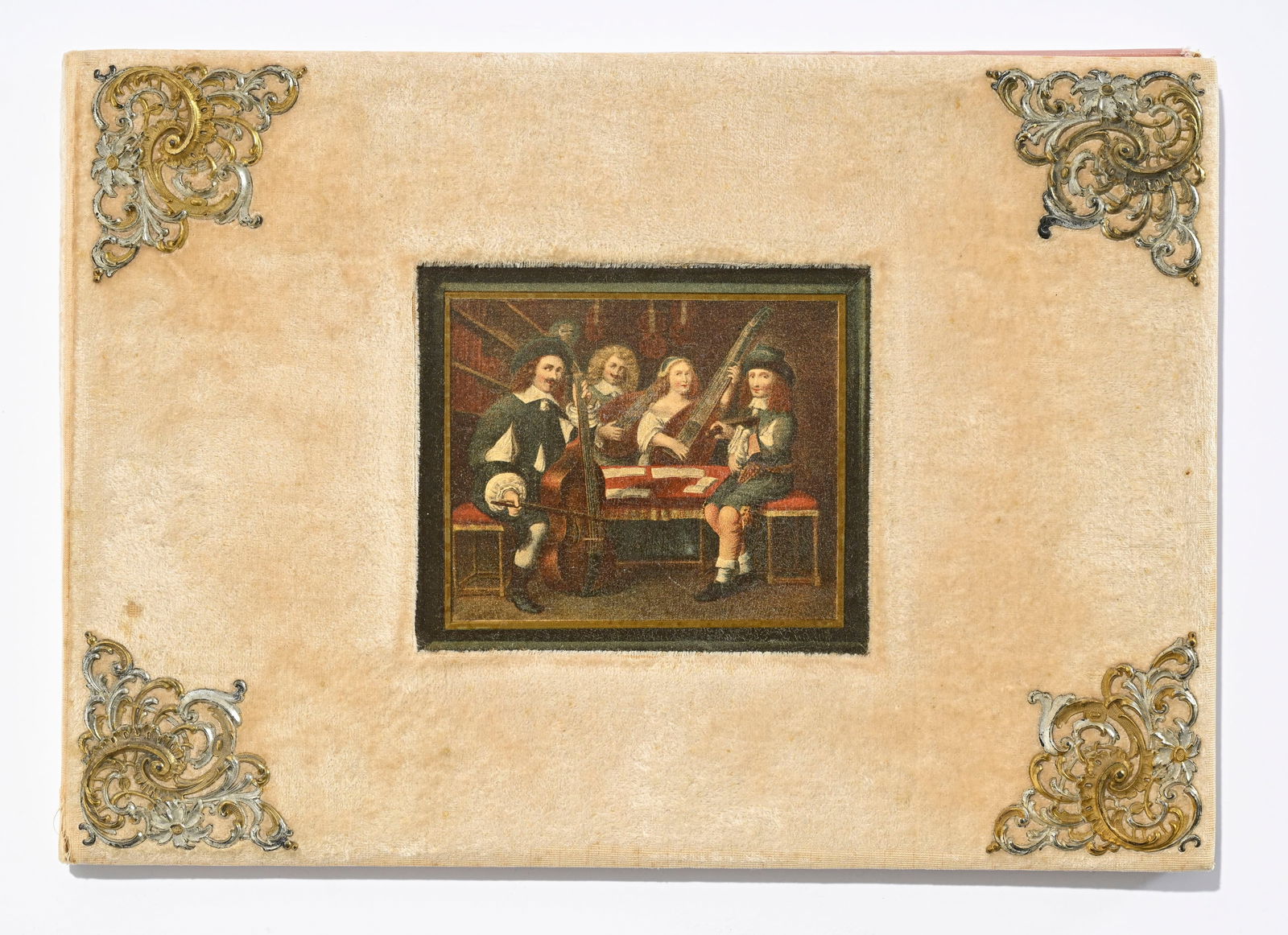 WIT (Paul de). Perlen aus der Instrumenten-Sammlung. Leipzig, Verlag von Paul de Wit, 1892. In-4: WIT (Paul de). Perlen aus der Instrumenten-Sammlung. Leipzig, Verlag von Paul de Wit, 1892. In-4° à l’italienne relié plein cartonnage doublé de suédine rose