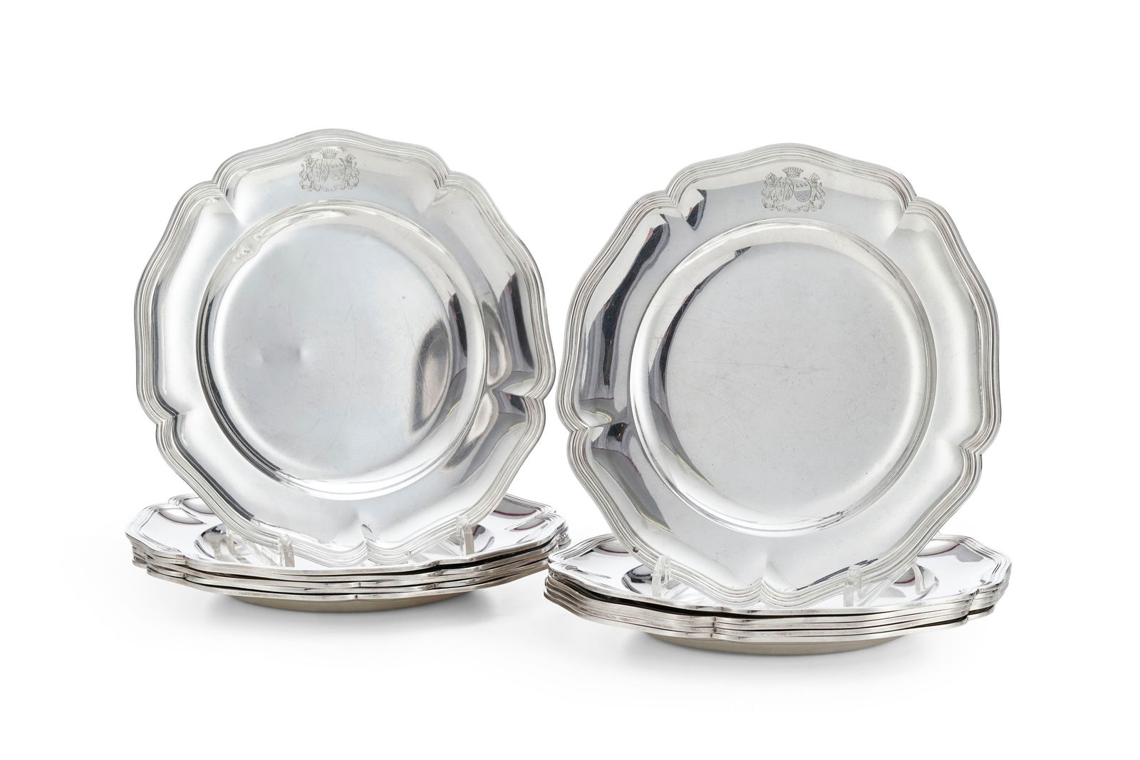 Suite de 12 assiettes festonnées en argent Minerve 1er titre, par Cardeilhac, Paris, XXe s., gr (1 of 2)