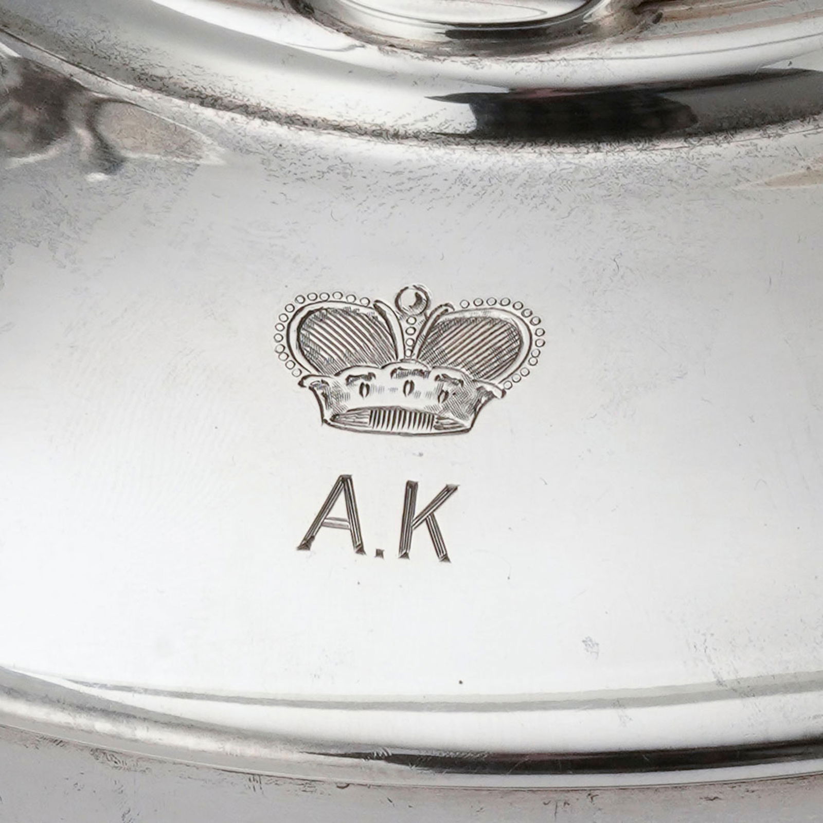 Théière sur réchaud en argent, par Asprey & Co Ltd, Birmingham, 1933, unie, gravé - 3