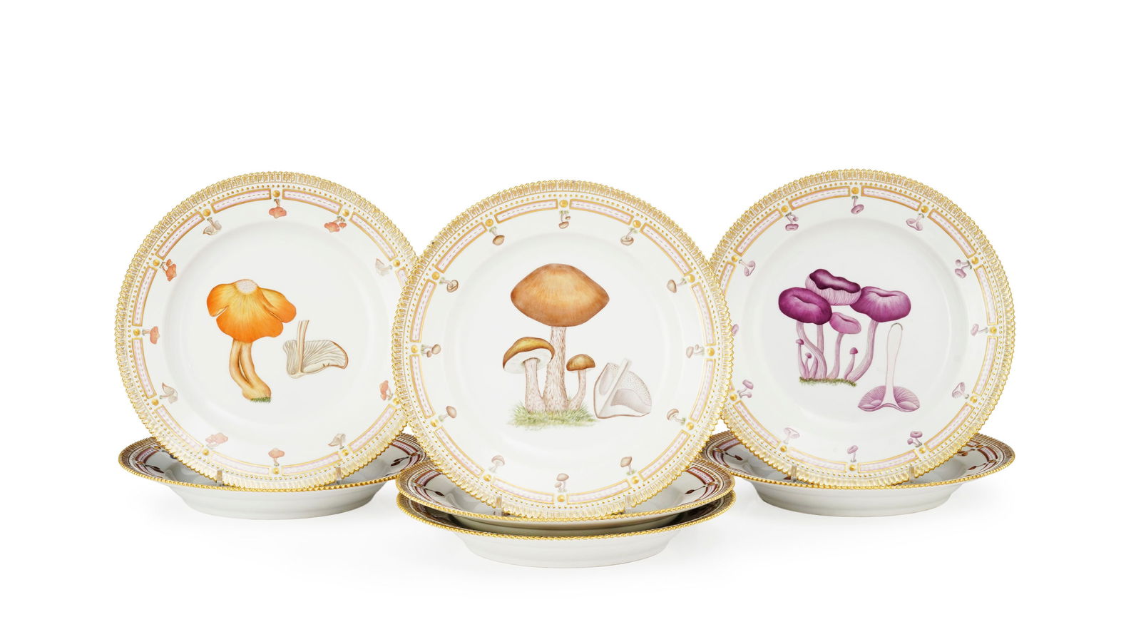 Suite de 6 assiettes Mushroom Flora Danica en porcelaine Royal Copenhague, 1979-1983, à dé: Suite de 6 assiettes Mushroom Flora Danica en porcelaine Royal Copenhague, 1979-1983, à décor de champignons, n°3549, diam. 25,5 cm. On joint: 1 assiette du même modèle avec