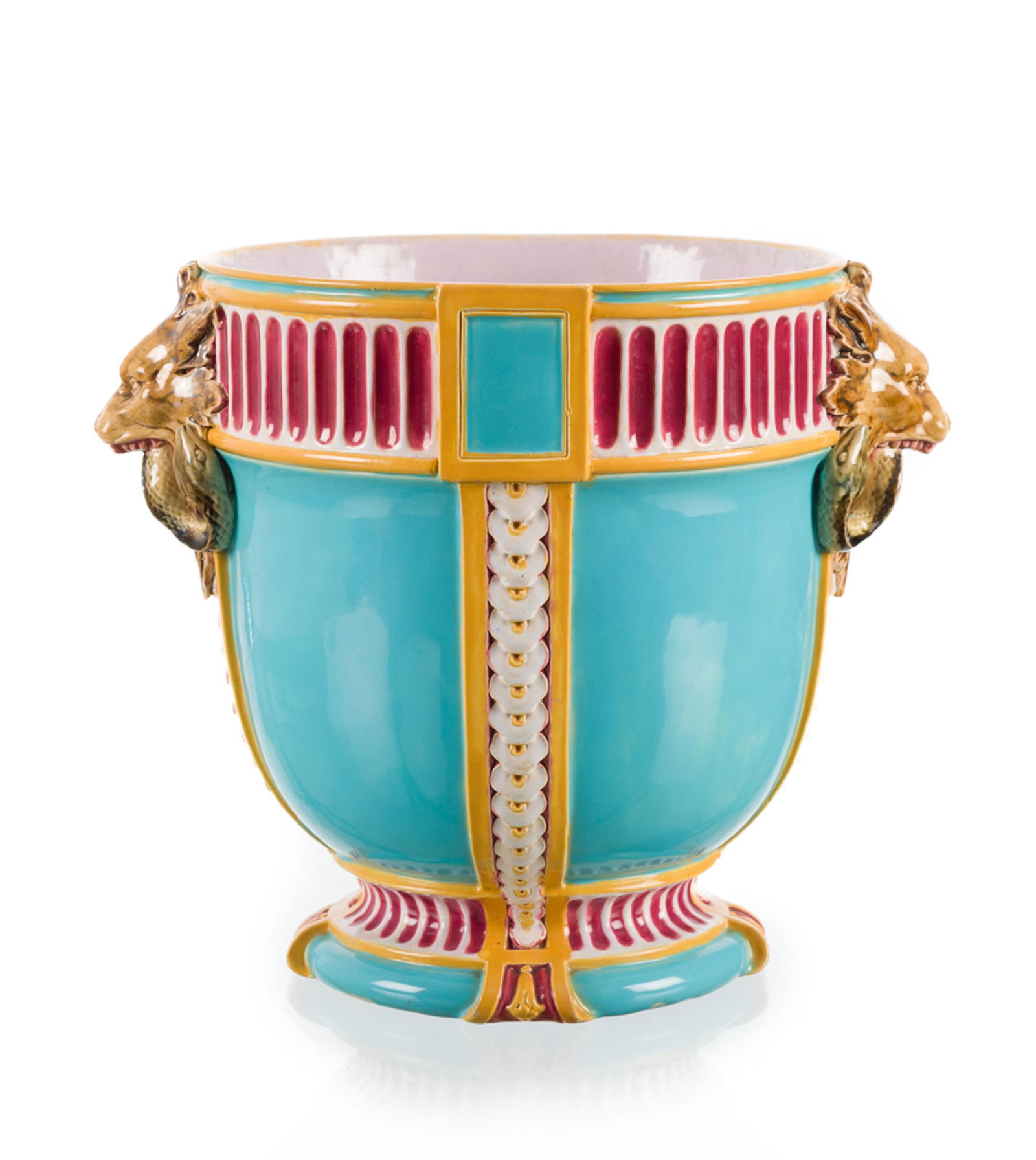 Vase en majolique de Minton, fin XIXe s., modèle 946, à décor de muffle de créat: Vase en majolique de Minton, fin XIXe s., modèle 946, à décor de muffle de créature avec serpents, h. 21,5 cm, diam. 18,5 cm Condition restauré rayures et manques à la g