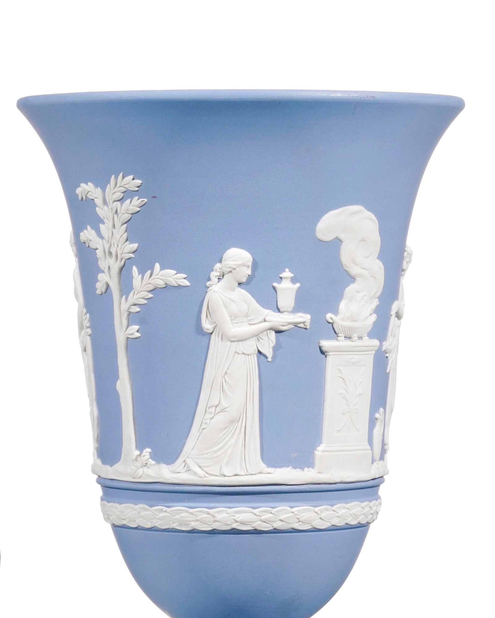 Ensemble de 6 tasses et soucoupes et 1 vase en biscuit bleu de Wedgwood, XXe s., à décor b - 4