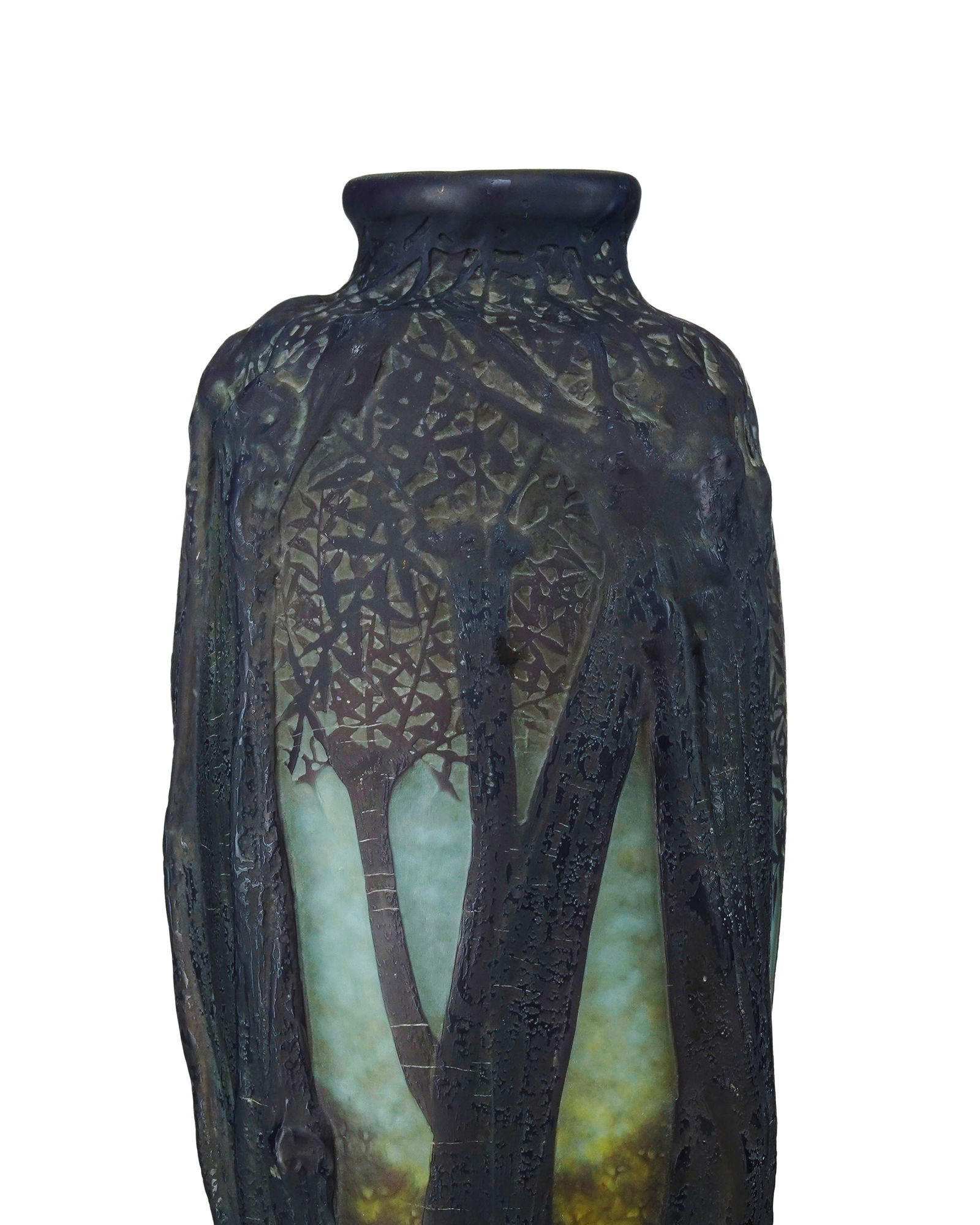 Vase en verre multicouche soufflé-moulé signé Daum Nancy, à décor forestier - 3