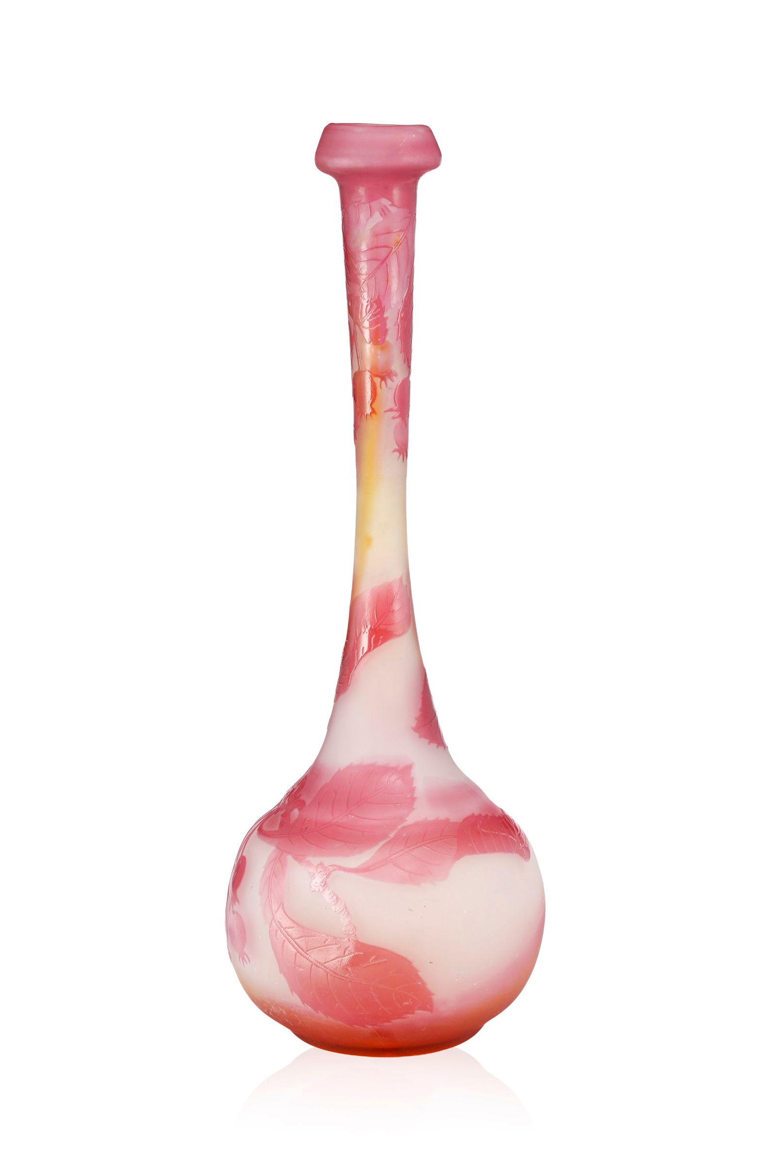 Vase soliflore en verre multicouche signé Gallé, à décor dégagé à - 2