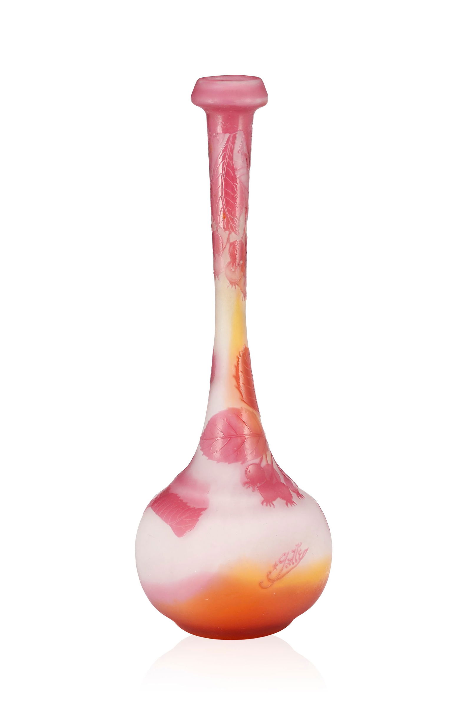 Vase soliflore en verre multicouche signé Gallé, à décor dégagé à - 5