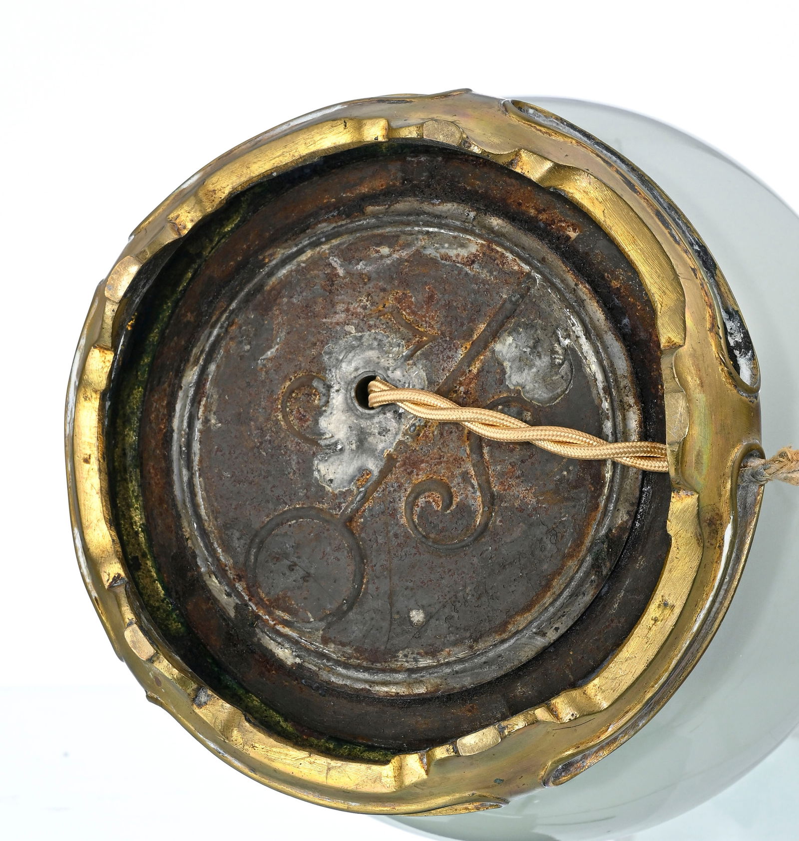 Paire de vases balustres, Chine XXe s., en porcelaine à glaçure céladon, monture en b - 4