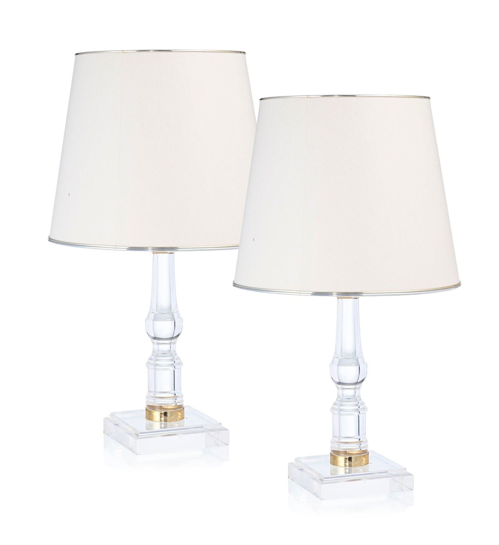 Paire de lampes de salon, XXe s., en plexiglas, à fût balustre, abat-jour cartonné be (1 of 3)