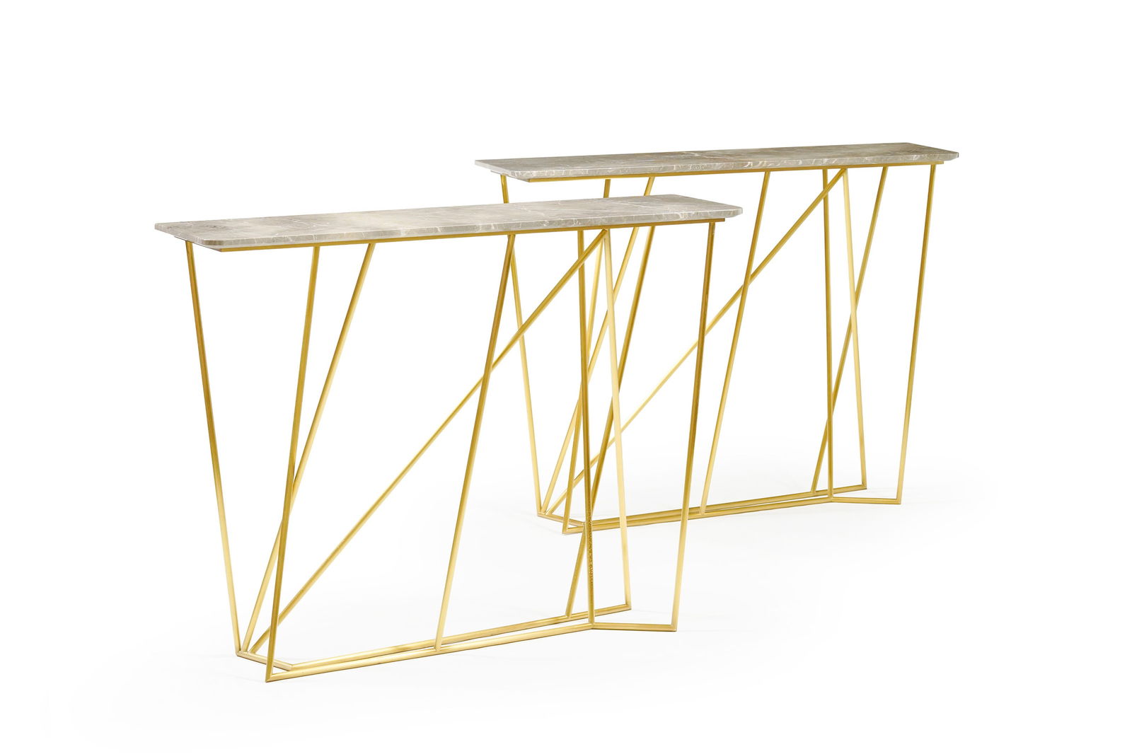 Paire de consoles, XXIe s., à structure en métal doré, plateau en marbre gris, 95x124: Paire de consoles, XXIe s., à structure en métal doré, plateau en marbre gris, 95x124x36 cm Conditionéclat sur un plateau en marbre 