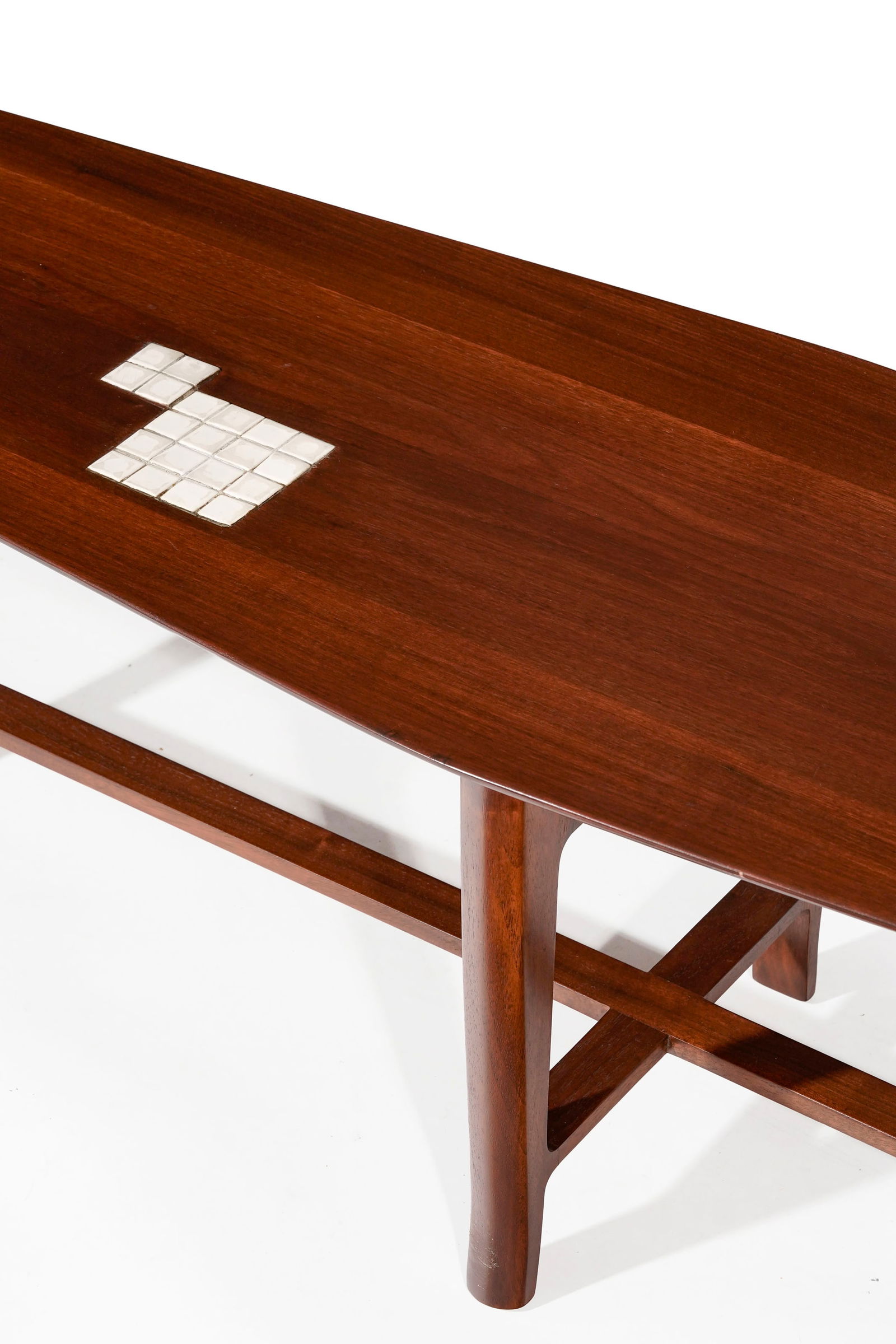 Table basse par Edward Wormley (1907-1995), édition Dunbar, en noyer et carreaux de cérami - 2