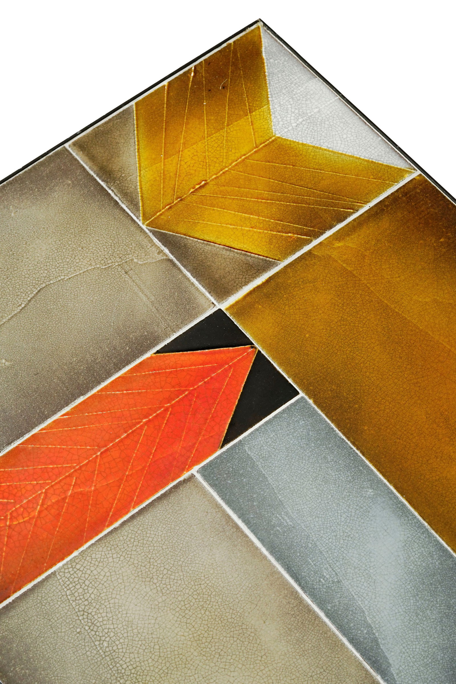 Table basse par Roger Capron (1922-2006), structure en métal noirci, plateau formé de carr - 2