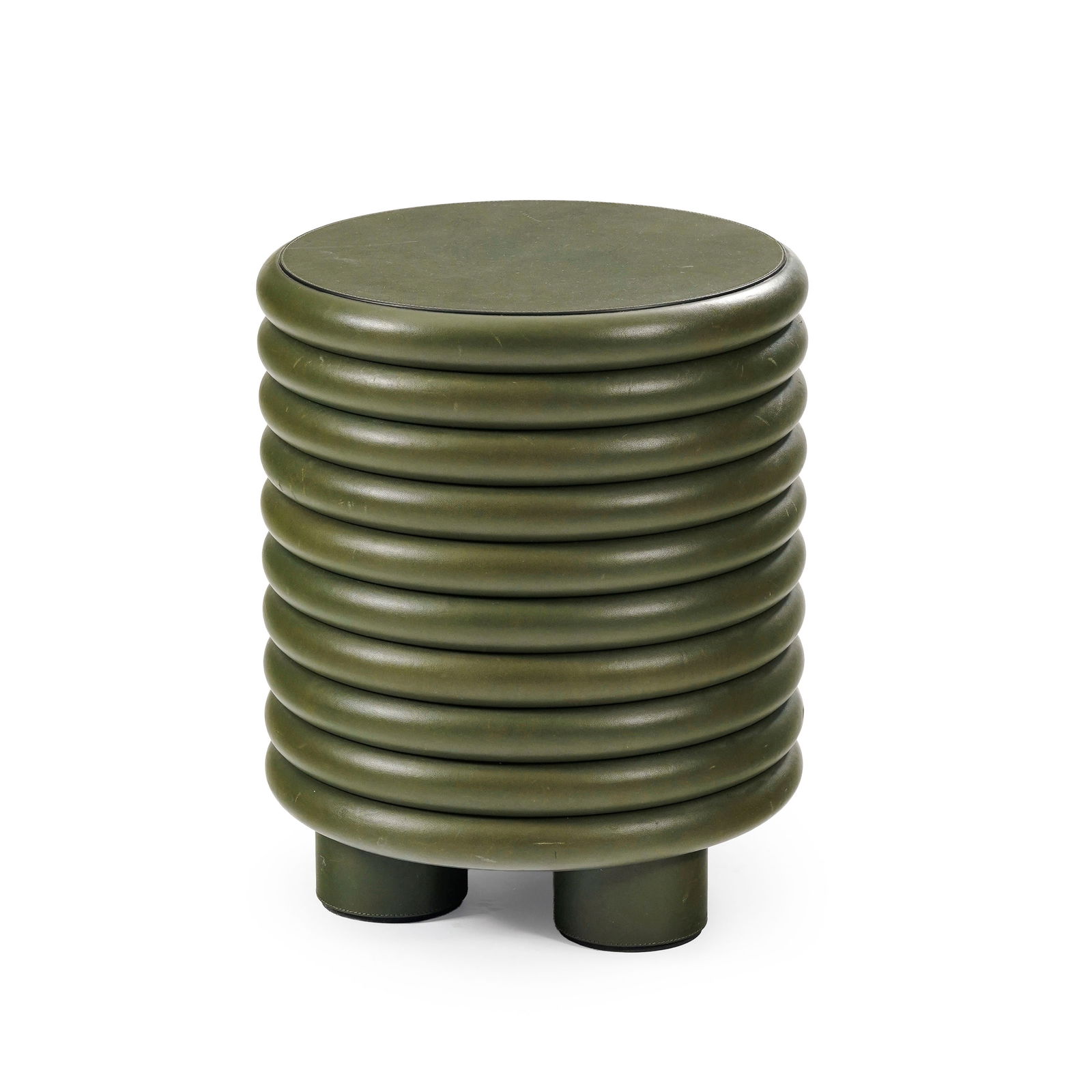 Tabouret Scala, édition Stéphane Parmenter et Giobagnara, gainé de cuir beige, h. 45 : Tabouret Scala, édition Stéphane Parmenter et Giobagnara, gainé de cuir beige, h. 45 cm, diam.37 cm Conditionprésence de marques et griffures 