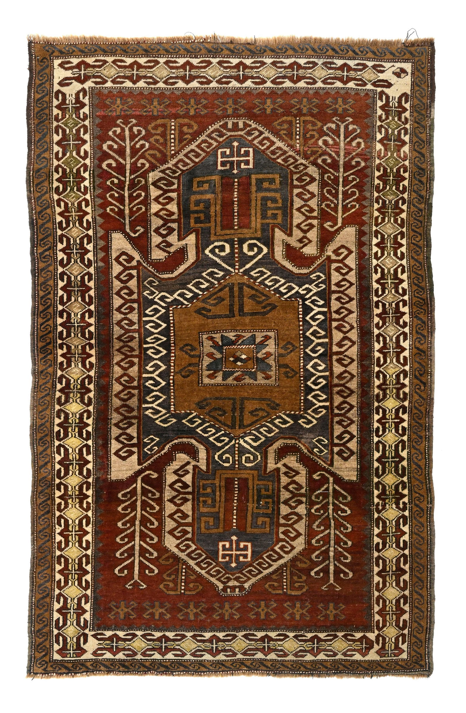 Tapis Kars, Turquie, 2ème moitié du XXe s., à dessin Kazakh Sewan d'un bouclier centr (1 of 1)