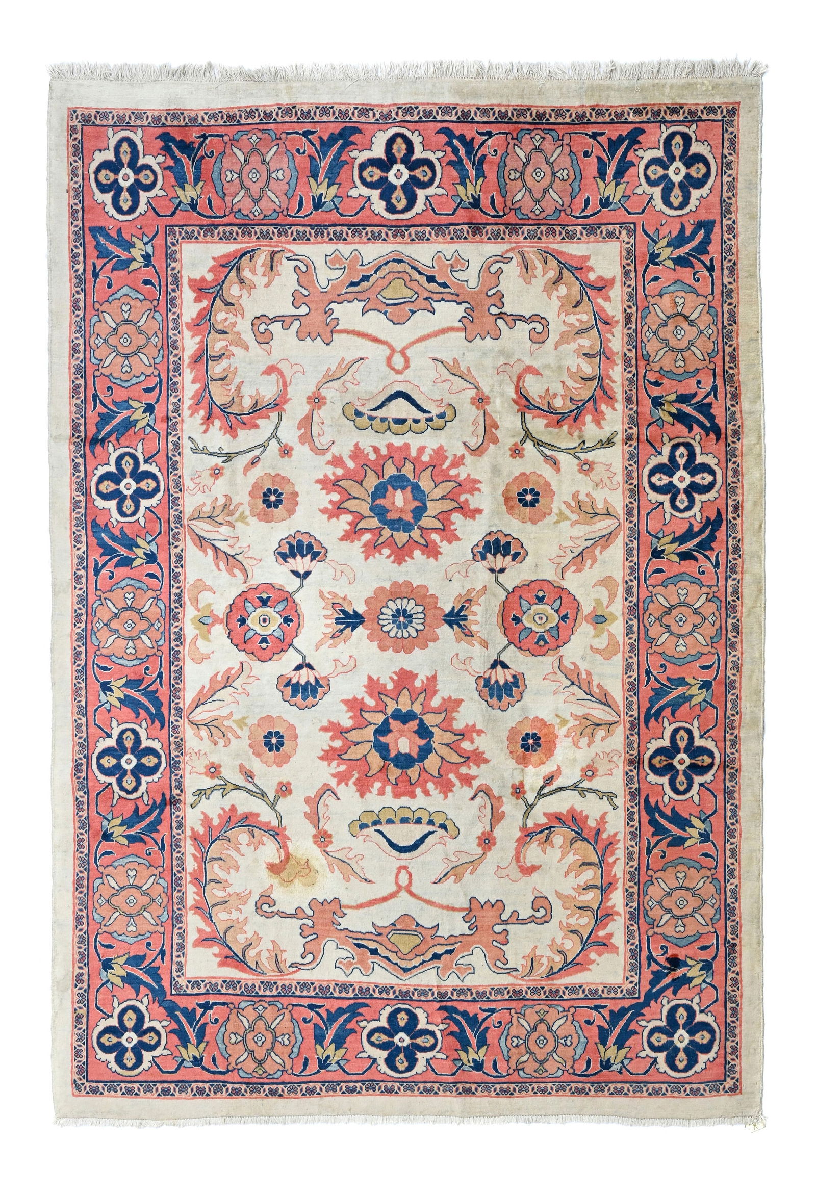 Tapis Mahal, Iran, dernier tiers du XXe s., à décor de grandes fleurs et feuilles d'acanth (1 of 1)