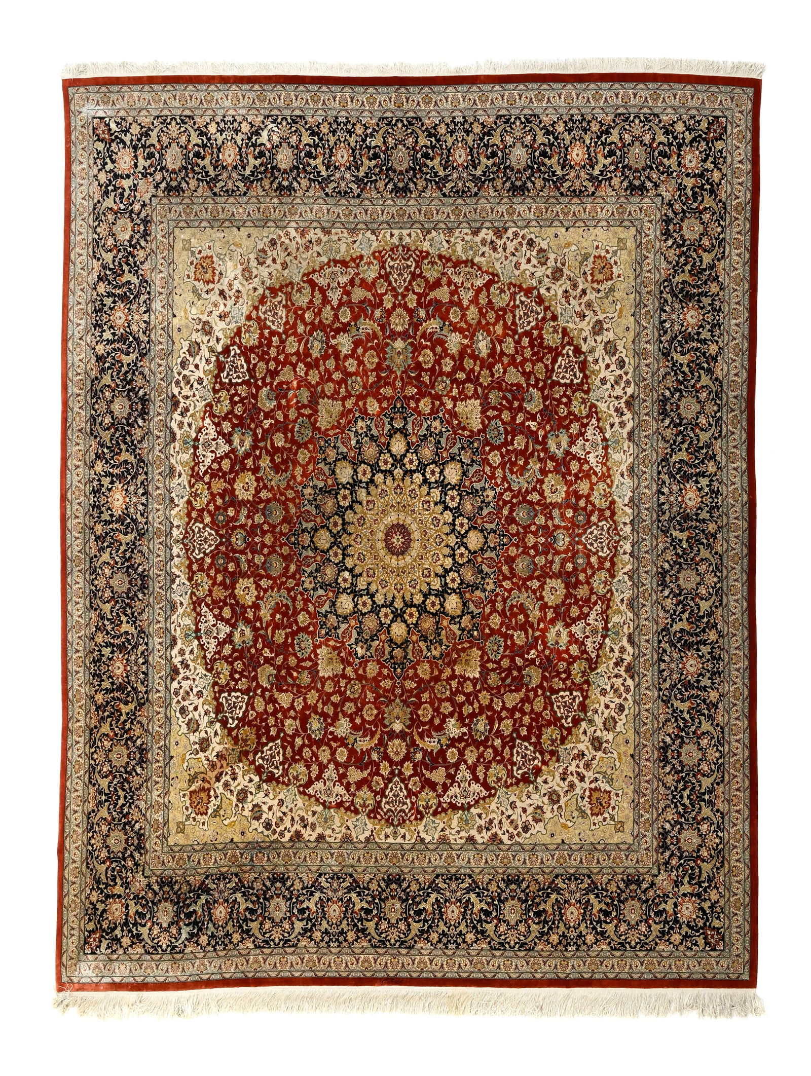 Tapis Ghom en soie, Iran, 2ème moitié du XXe s., à médaillon central beige et bl (1 of 1)