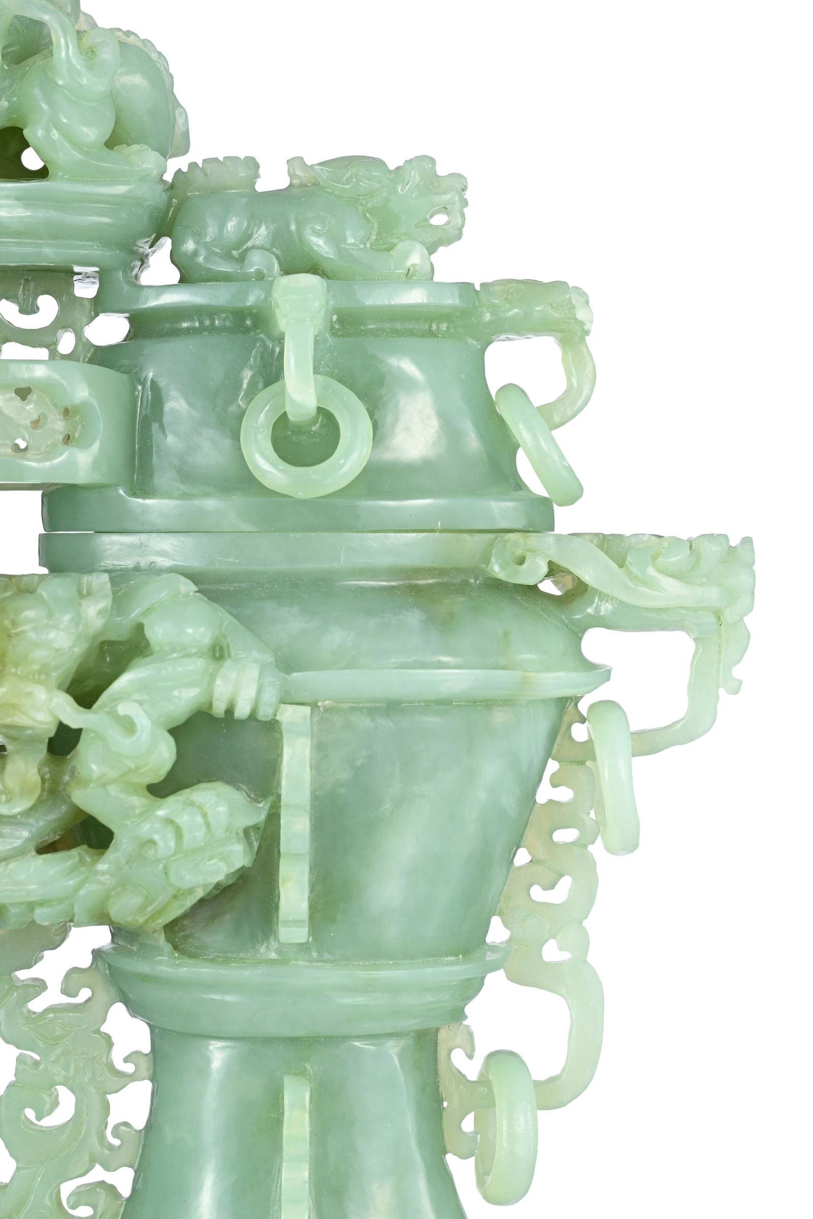 Double vase couvert en jade, Chine, décor en relief de dragons et qilin, avec caractère fu - 5