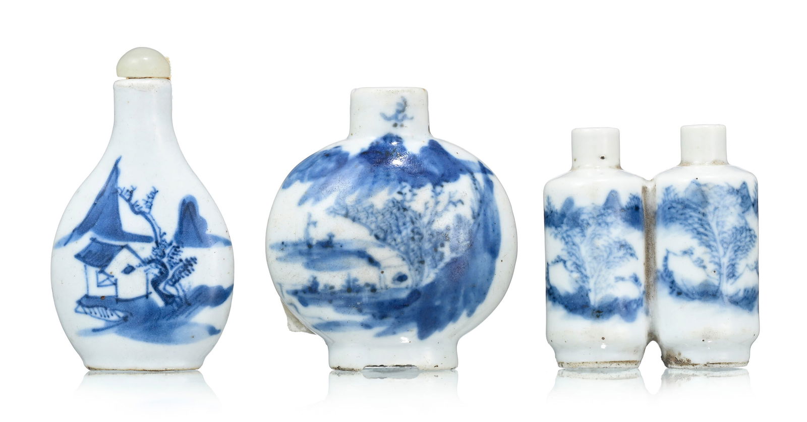 Ensemble de 3 flacons à priser en porcelaine, Chine, XIX-XXe s.: tous au décor en bleu de  (1 of 3)