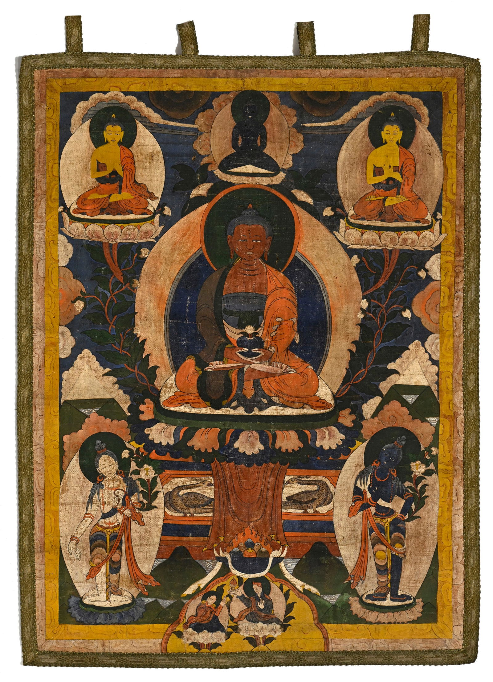 Thangka d'Amitabha, Tibet, XIXe s., assis tenant un bol à aumônes, sur un piédestal l (1 of 2)