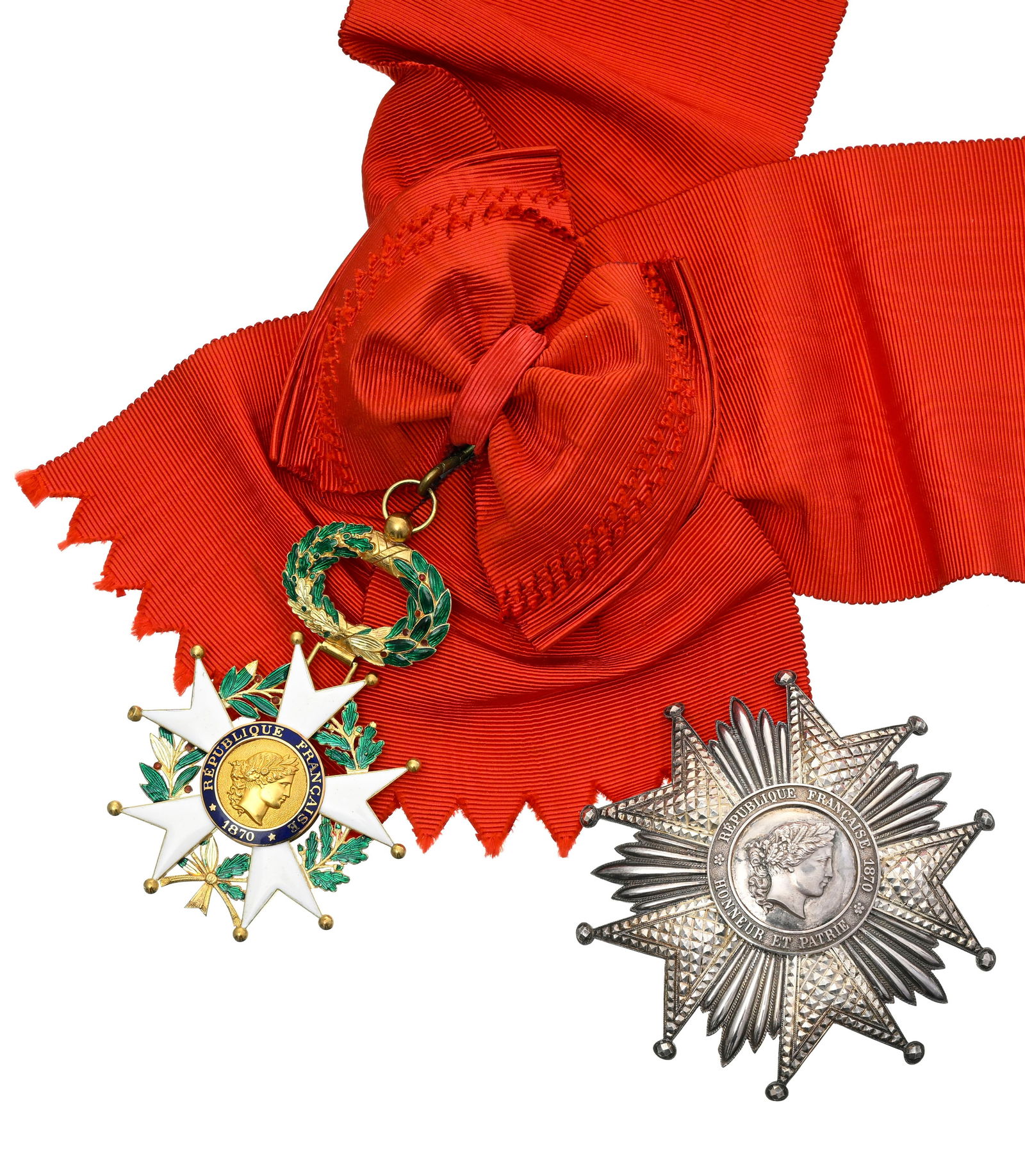 France, Ordre National de la Légion d'Honneur, IIIème République, ensemble de Grand C: France, Ordre National de la Légion d'Honneur, IIIème République, ensemble de Grand Croix, étoile en or et émail (poinçons à tête d'aigle), diam. 6,8 cm, 43 g.