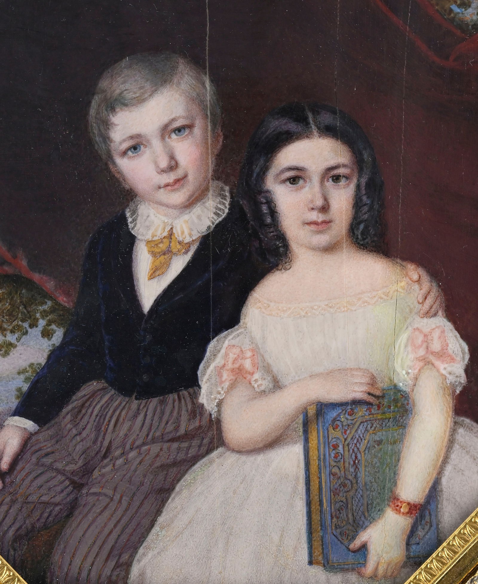 Frère et sœur, portrait en miniature, gouache et aquarelle sur ivoire, composition assise  - 2